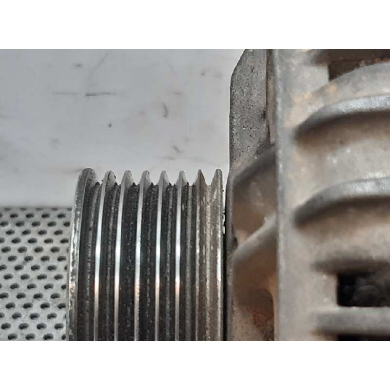 Recambio de alternador para chrysler voyager (gs) 2.5 td se referencia OEM IAM 0123510037  BOSCH 6