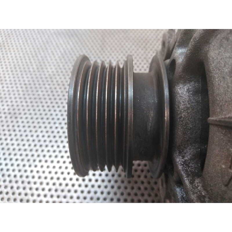 Recambio de alternador para volkswagen polo berlina (6n1) 1.9 diesel referencia OEM IAM 0123320033 028903028L BOSCH 3