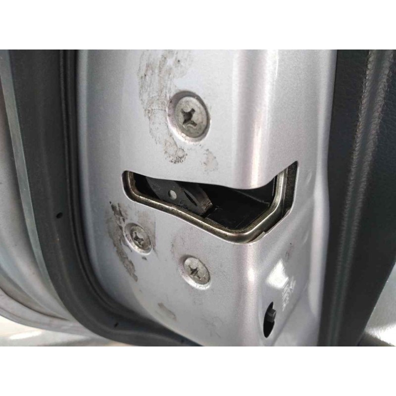 Recambio de cerradura puerta trasera izquierda para subaru xv executive referencia OEM IAM   