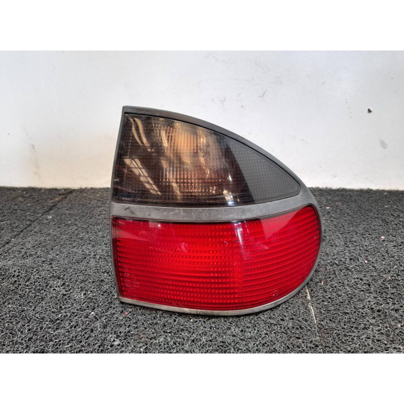 Recambio de piloto trasero derecho para renault laguna (b56) 1.8 rt (b56b) referencia OEM IAM   
