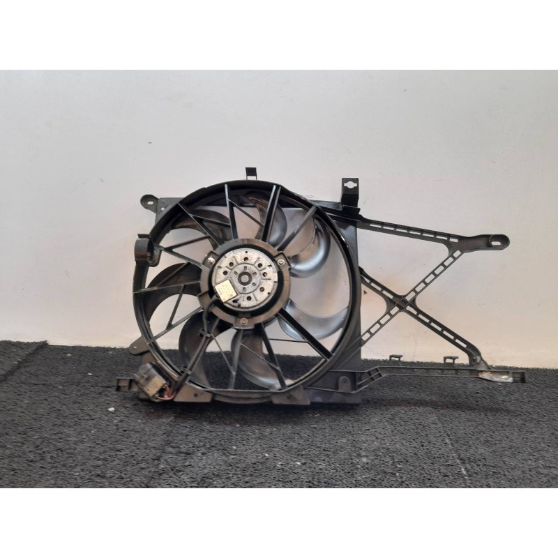 Recambio de electroventilador para opel zafira b cosmo referencia OEM IAM 0130303314 13205947 BOSCH - Negro 2