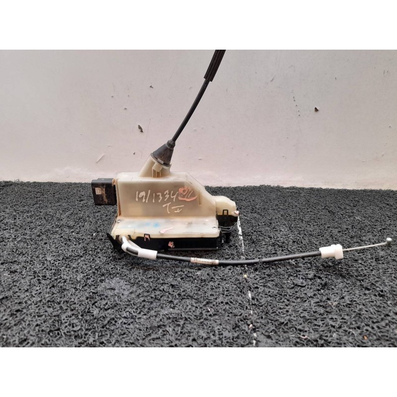 Recambio de cerradura puerta trasera izquierda para peugeot 208 style referencia OEM IAM 9688080880  