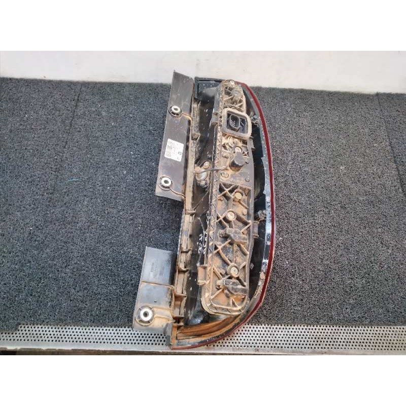 Recambio de piloto trasero izquierdo para fiat doblo emotion referencia OEM IAM - Blanco 2