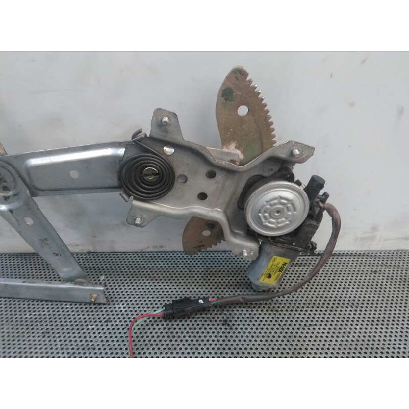 Recambio de elevalunas trasero derecho para kia carens 1.6 lx referencia OEM IAM 2