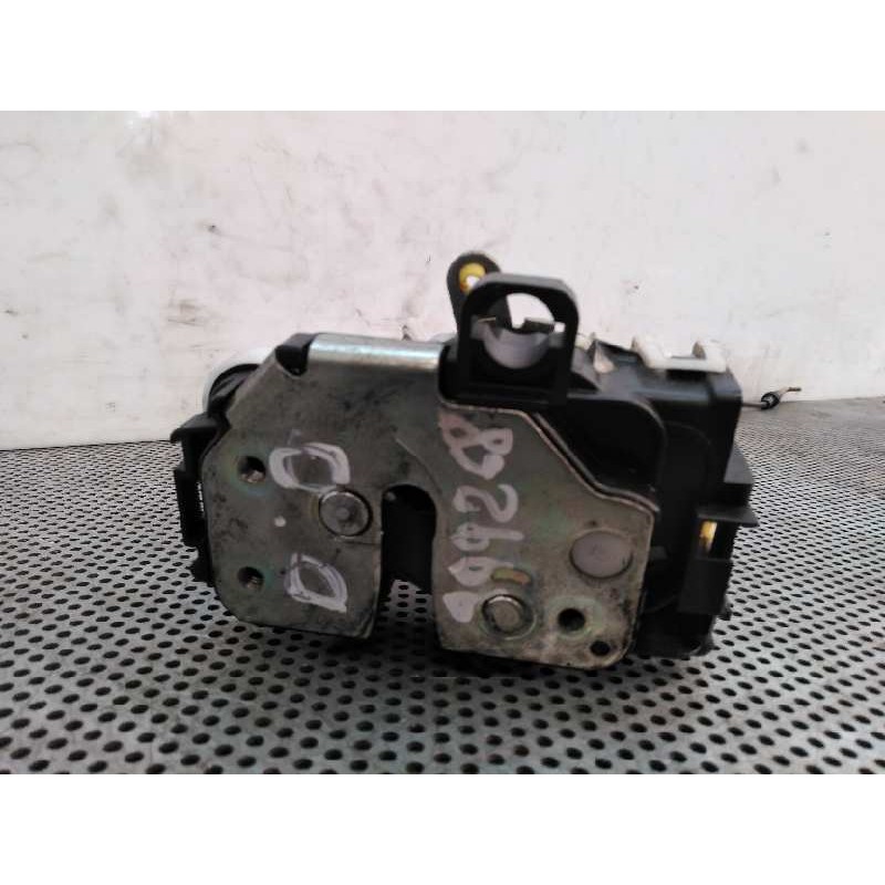 Recambio de cerradura puerta delantera derecha para fiat panda (169) 1.2 cat referencia OEM IAM 46803510  