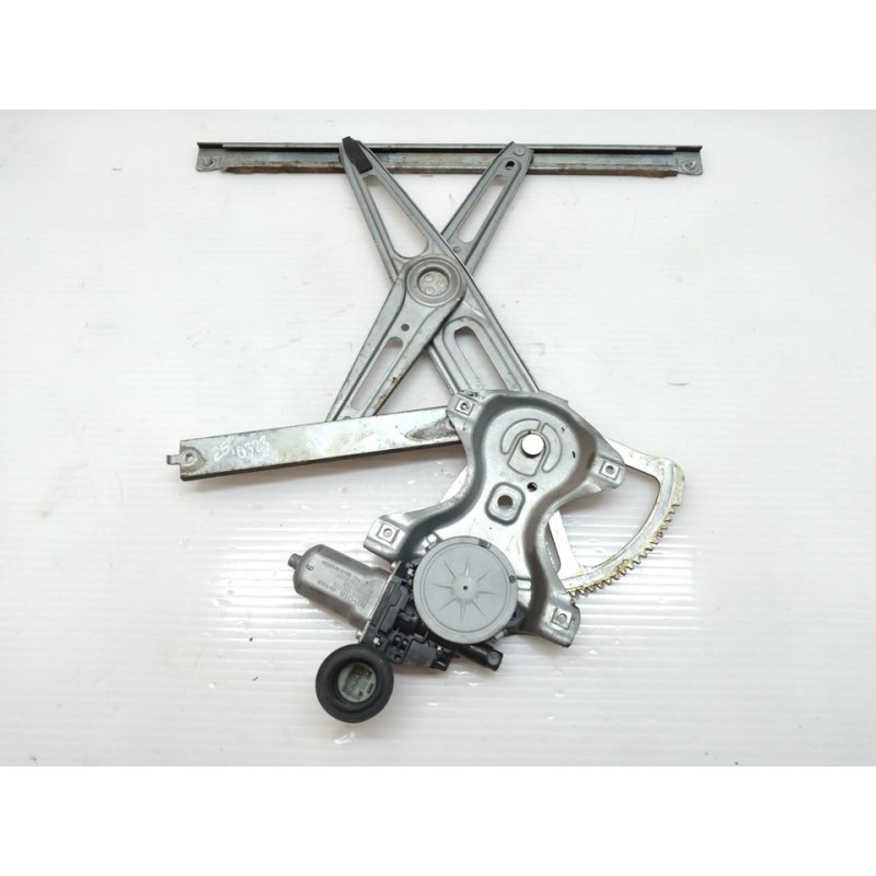 Recambio de elevalunas delantero derecho para toyota yaris ts referencia OEM IAM 857100D100  