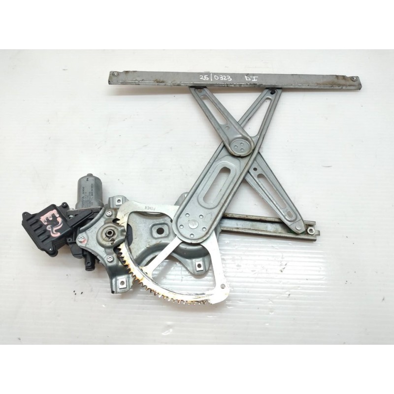 Recambio de elevalunas delantero izquierdo para toyota yaris ts referencia OEM IAM 857020F010 - Negro 2