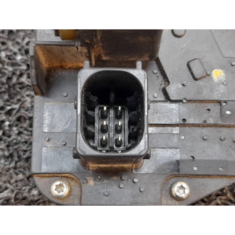 Recambio de cerradura puerta trasera derecha para chevrolet captiva 2.0 vcdi lt referencia OEM IAM - Gris 2