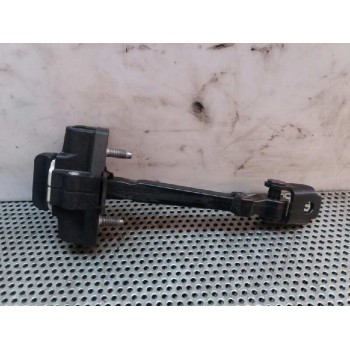 RETENEDOR PUERTA TRASERA IZQUIERDA 