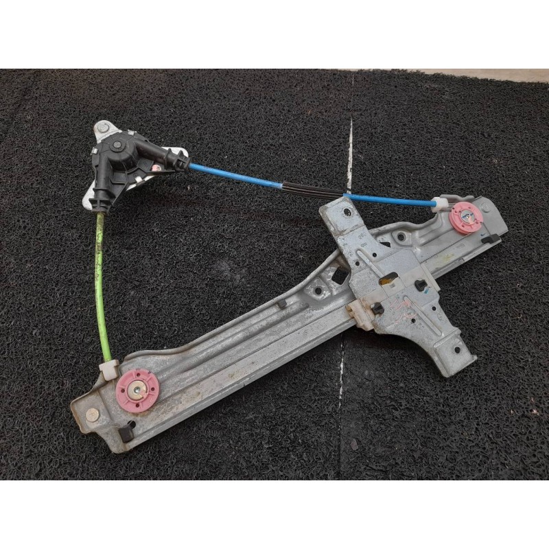 Recambio de elevalunas trasero izquierdo para peugeot 208 style referencia OEM IAM 9673153980 2