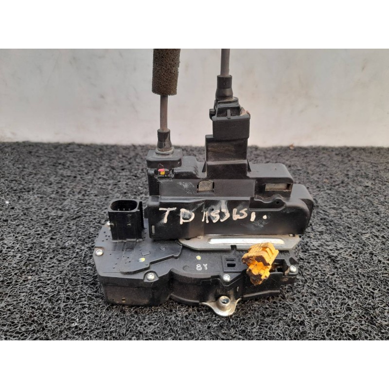 Recambio de cerradura puerta trasera derecha para chevrolet captiva 2.0 vcdi lt referencia OEM IAM - Gris 3
