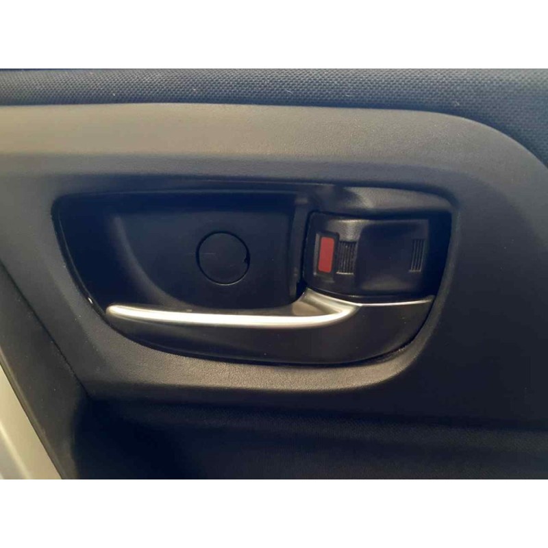 Recambio de maneta interior delantera derecha para toyota auris hybrid active referencia OEM IAM   