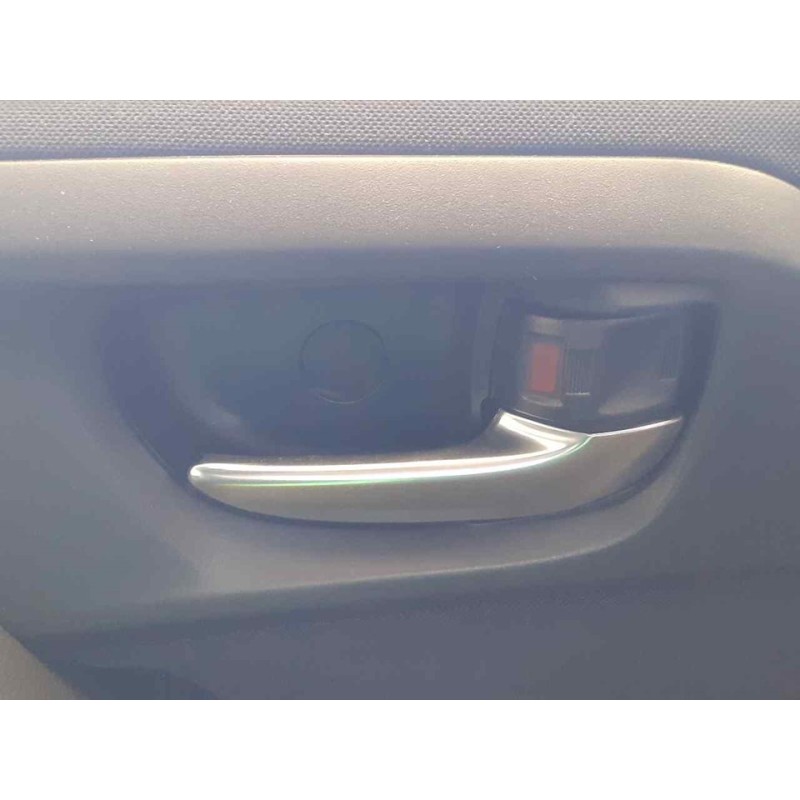 Recambio de maneta interior trasera derecha para toyota auris hybrid active referencia OEM IAM   