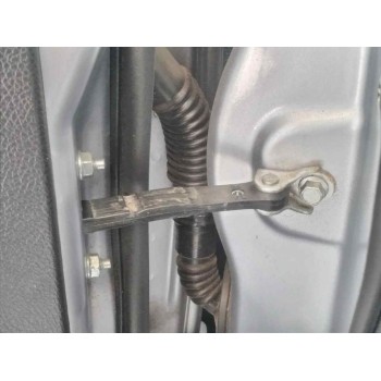 RETENEDOR PUERTA DELANTERA IZQUIERDA 