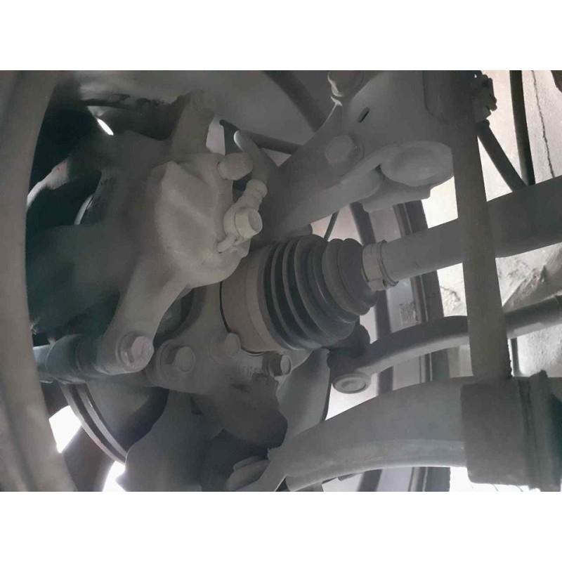 Recambio de mangueta delantera derecha para toyota auris hybrid active referencia OEM IAM   