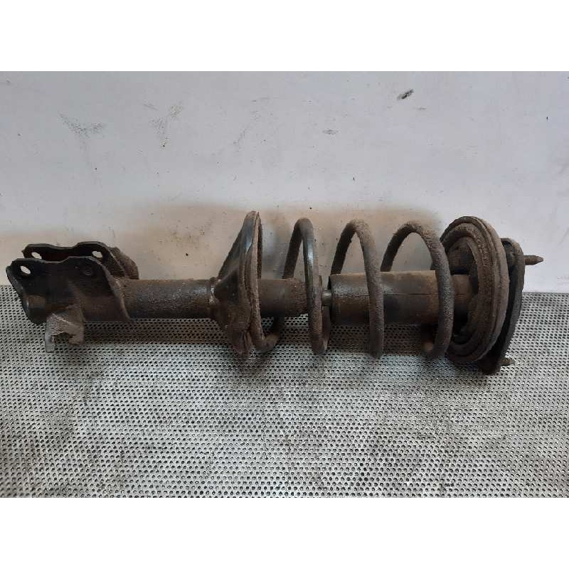 Recambio de amortiguador delantero derecho para mitsubishi colt (cj0) 1.6 cat referencia OEM IAM  92532 