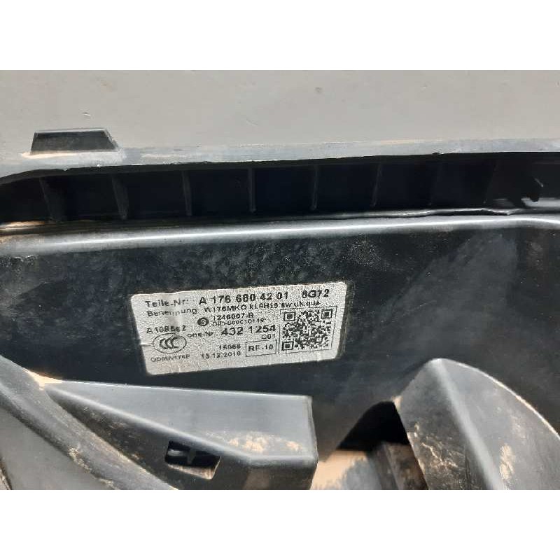 Recambio de apoyabrazos central para mercedes-benz clase gla (w156) gla 180 (156.942) referencia OEM IAM - Blanco 2
