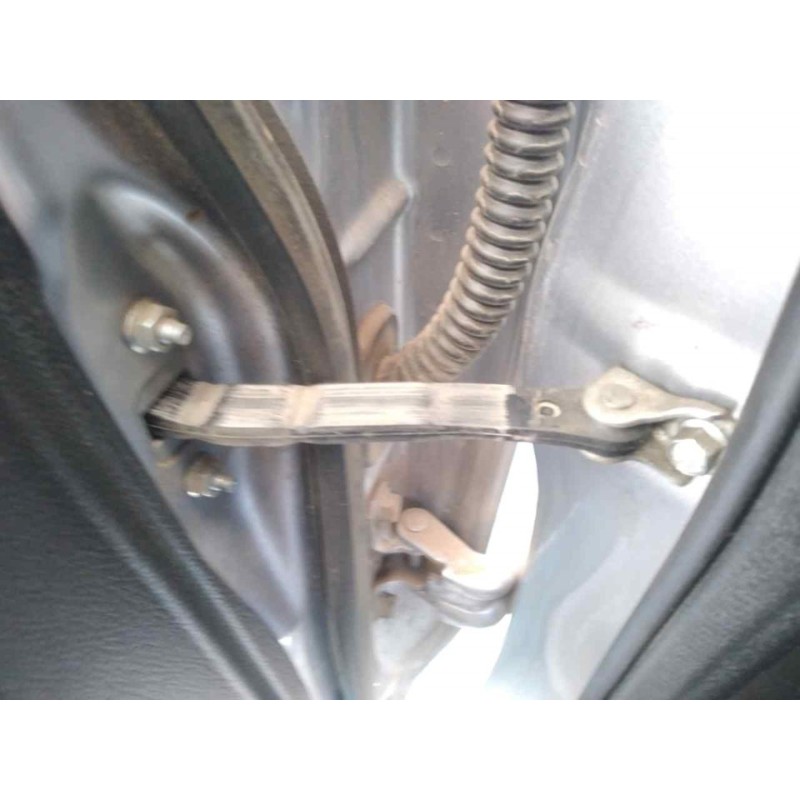 Recambio de retenedor puerta trasera izquierda para subaru xv executive referencia OEM IAM   