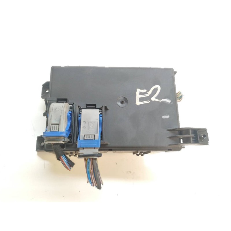 Recambio de caja reles / fusibles para fiat grande punto (199) 1.3 16v multijet dynamic (55kw) (01.2007) referencia OEM IAM 0051 - Blanco 3