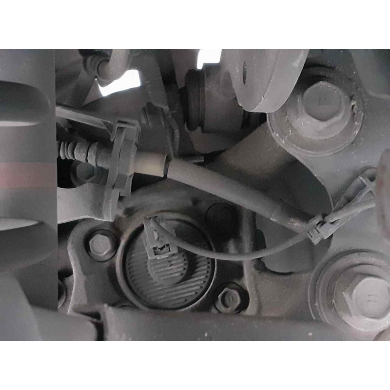 Recambio de mangueta trasera izquierda para toyota auris hybrid active referencia OEM IAM   