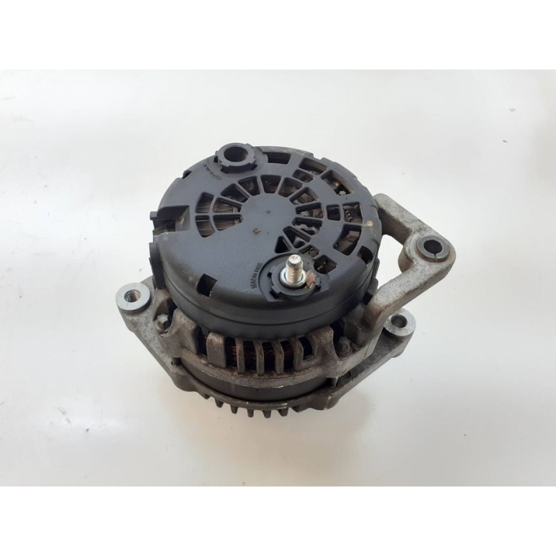 Recambio de alternador para chevrolet lacetti cdx referencia OEM IAM 7A31 KJ 6