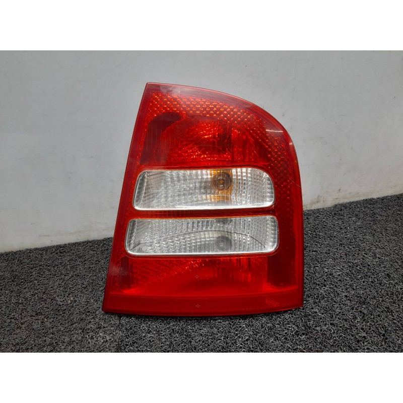 Recambio de piloto trasero derecho para skoda octavia berlina (1u2) collection referencia OEM IAM   