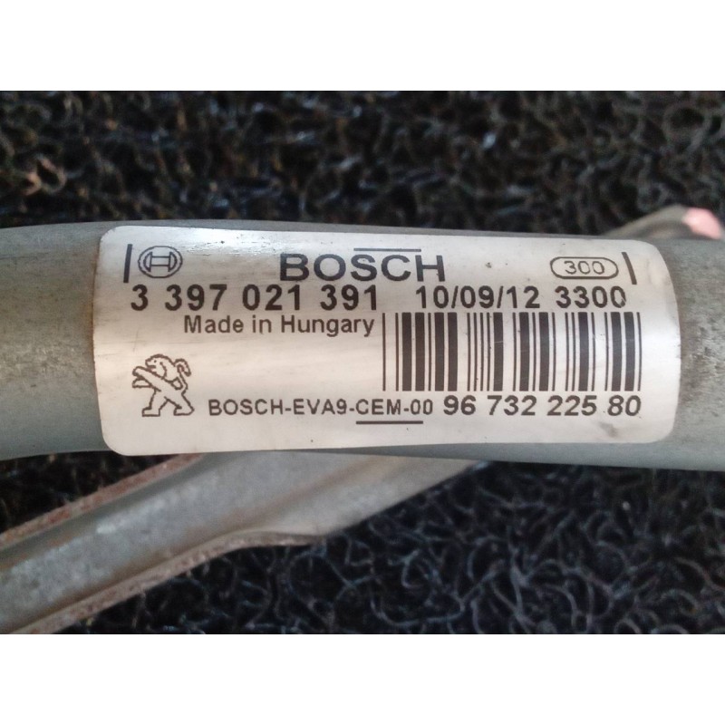 Recambio de motor limpia delantero para peugeot 208 style referencia OEM IAM 0390241540 3397021391 5