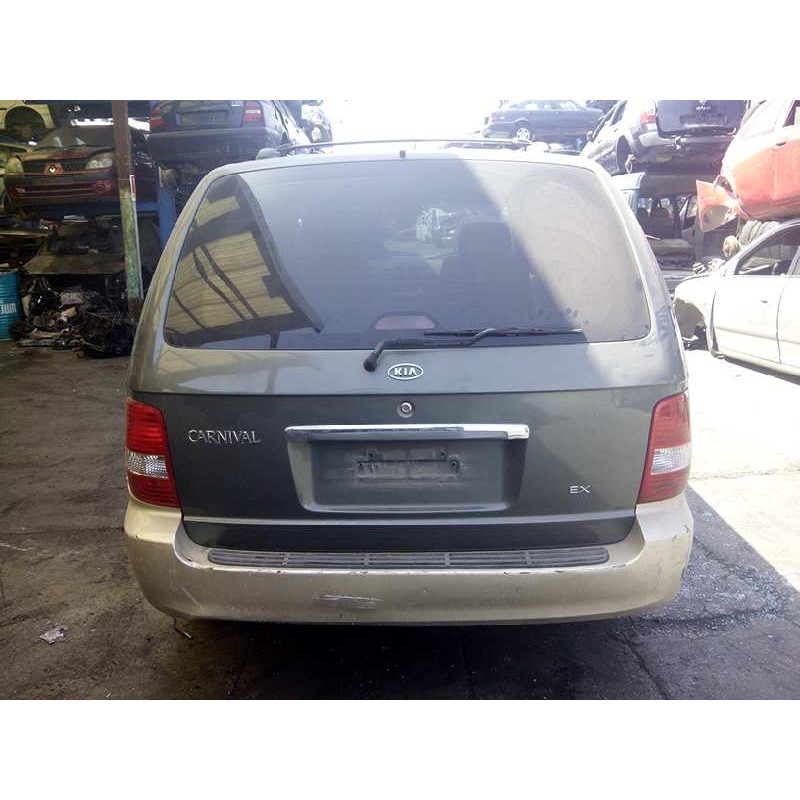 kia carnival ii del año 2004