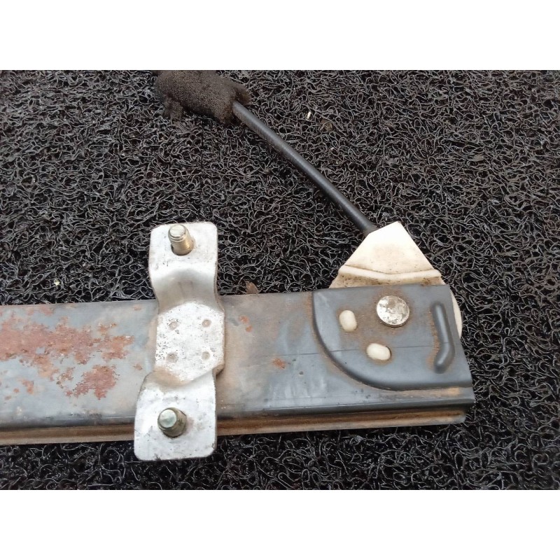 Recambio de elevalunas delantero derecho para chevrolet captiva 2.0 vcdi lt referencia OEM IAM 96627080 - Gris 8