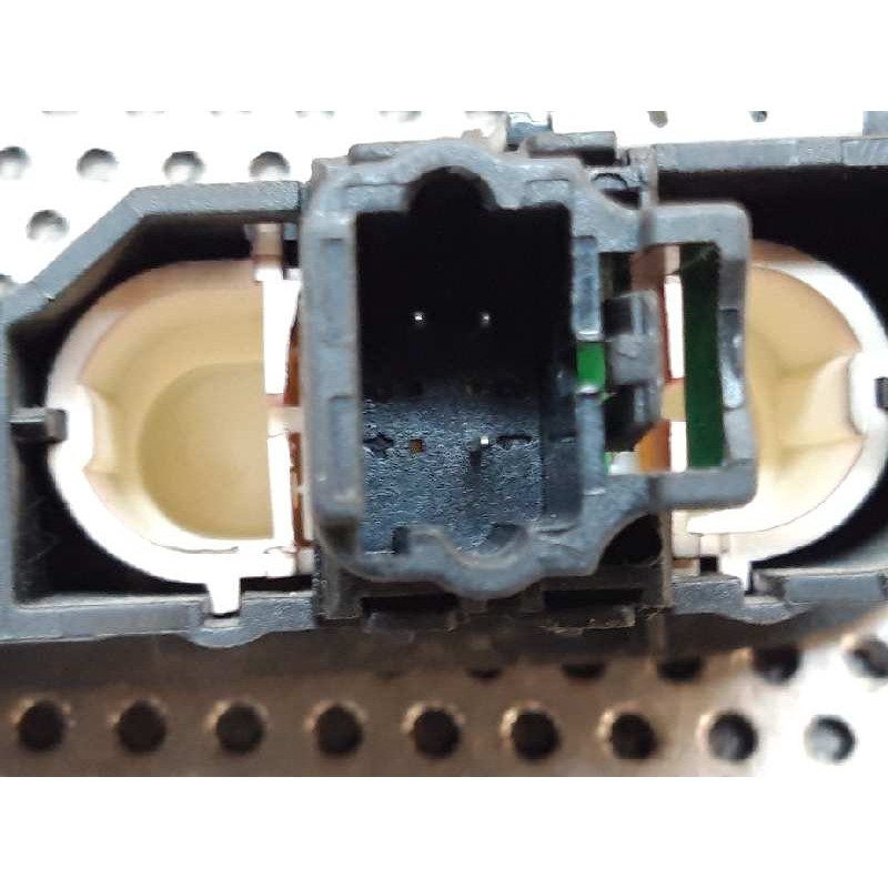 Recambio de warning para peugeot 406 berlina (s1/s2) stdt pack sport referencia OEM IAM 963040347A 231277 TRW - Blanco 2