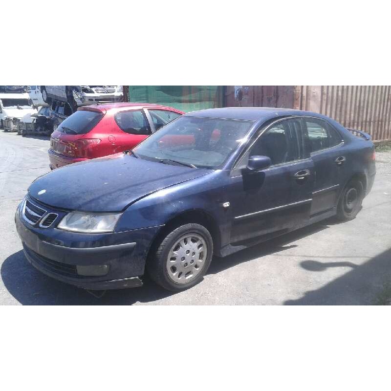 saab 9-3 berlina del año 2004