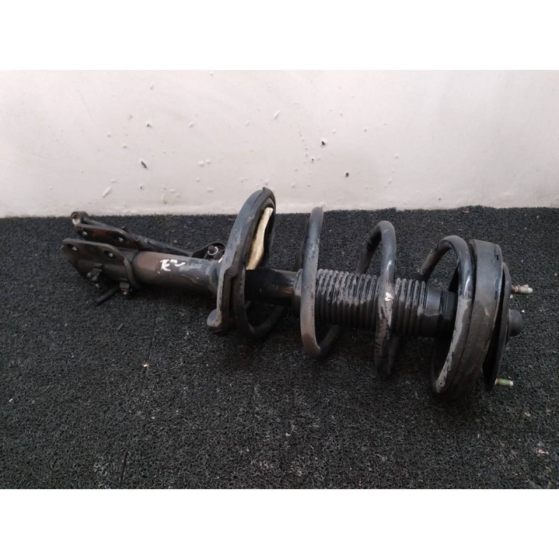 Recambio de amortiguador delantero derecho para kia carnival 2.9 crdi vgt ex referencia OEM IAM   