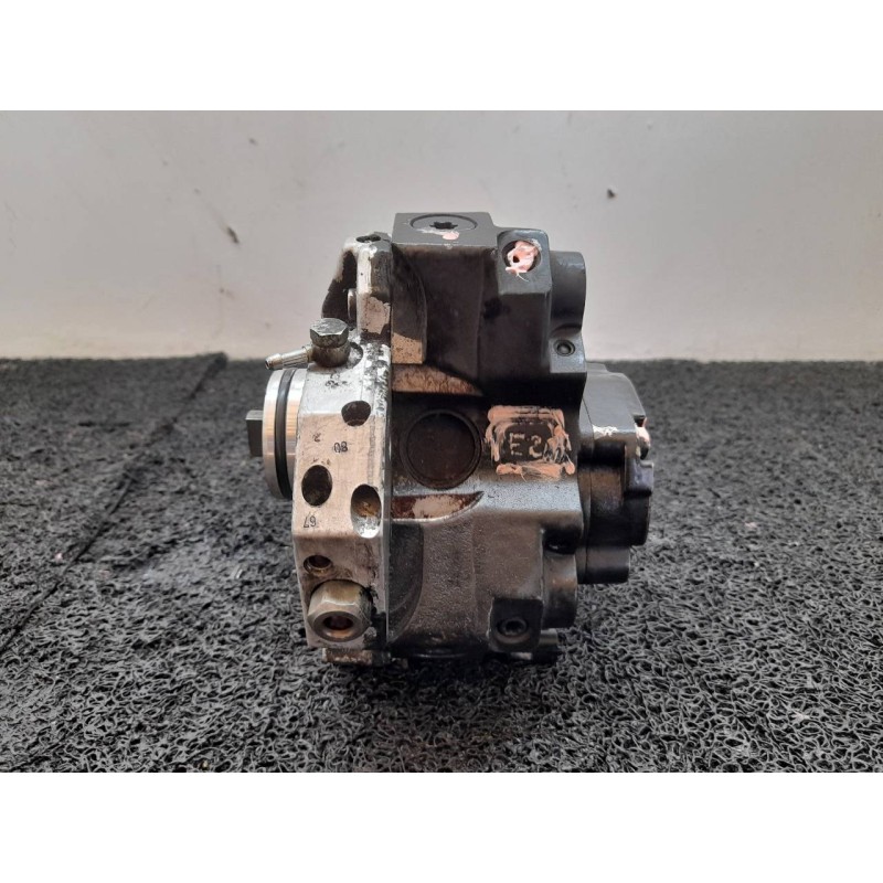 Recambio de bomba inyeccion para volvo s60 berlina 2.4 d referencia OEM IAM 0445010043 8689590 BOSCH