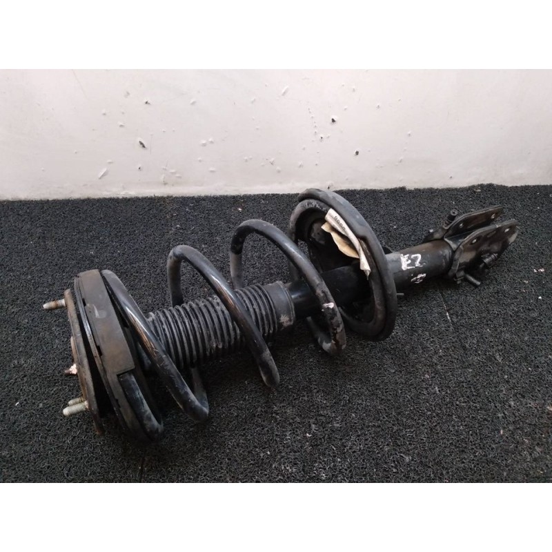 Recambio de amortiguador delantero izquierdo para kia carnival 2.9 crdi vgt ex referencia OEM IAM   