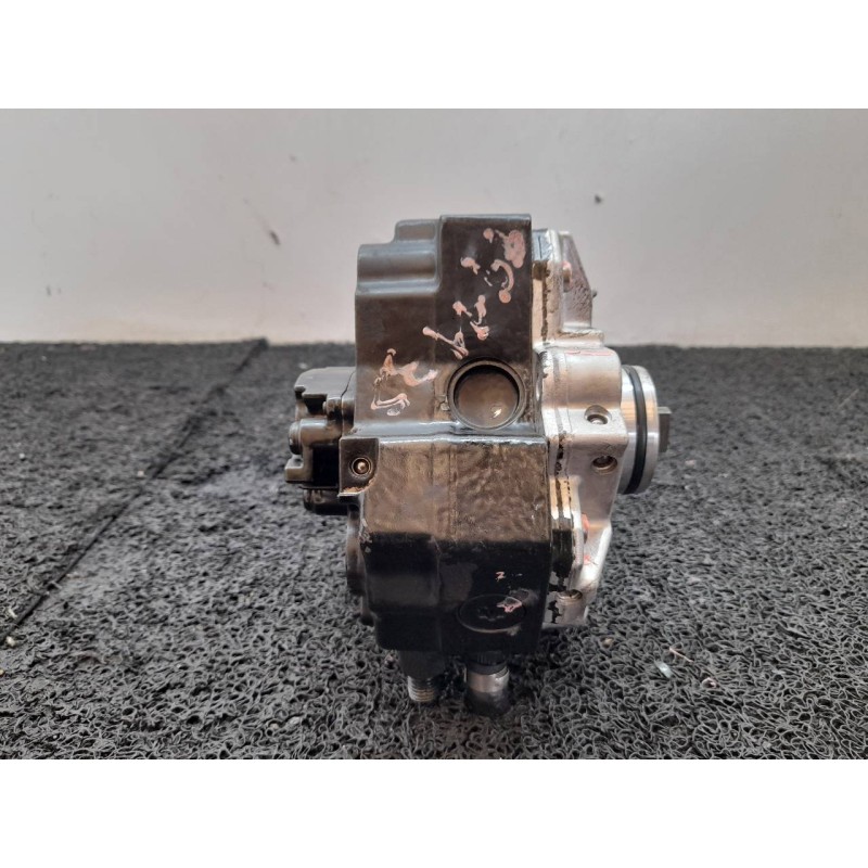 Recambio de bomba inyeccion para volvo s60 berlina 2.4 d referencia OEM IAM 0445010043 8689590 BOSCH 5