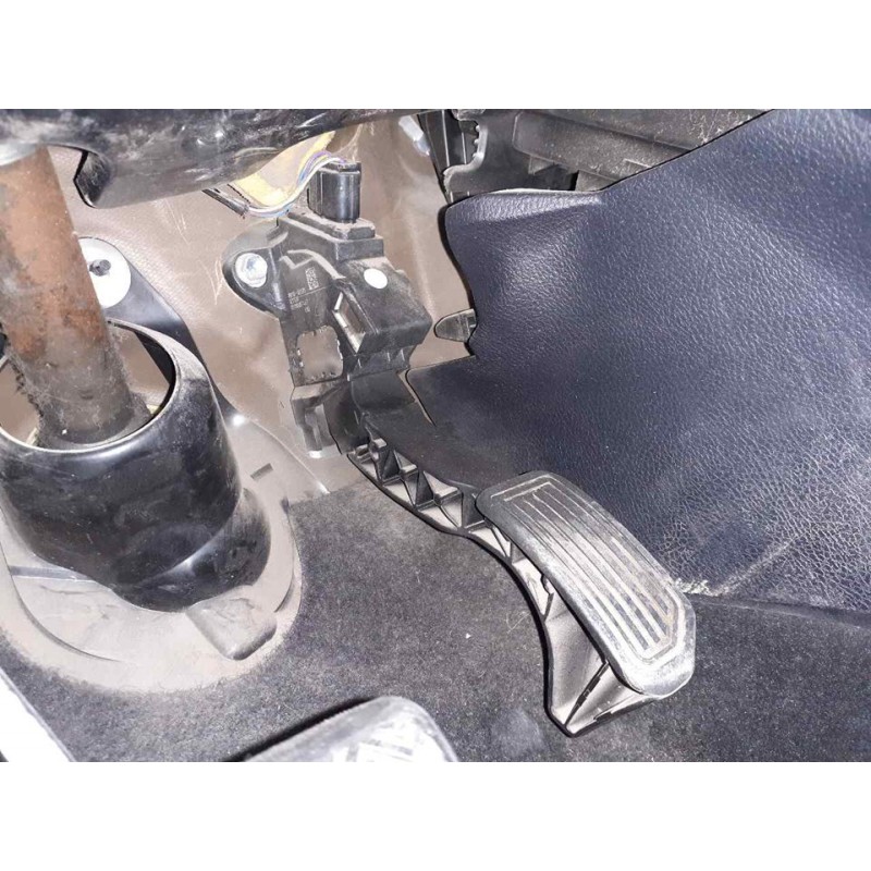 Recambio de potenciometro pedal para toyota auris hybrid active referencia OEM IAM 7811002120  