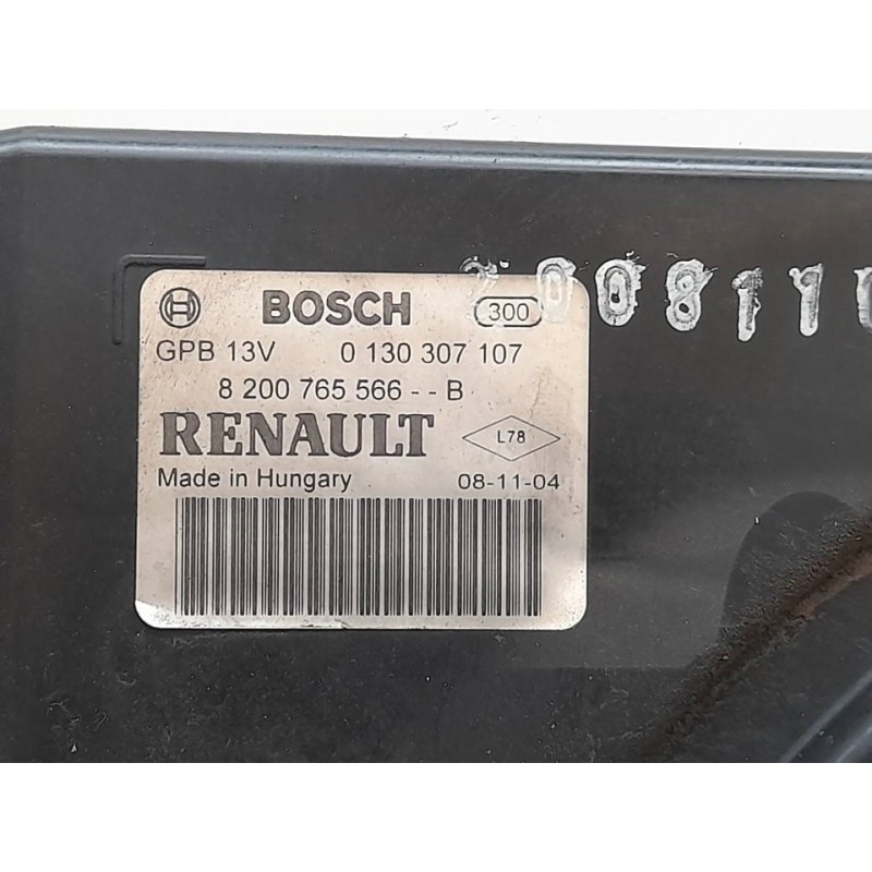 Recambio de electroventilador para dacia sandero ambiance referencia OEM IAM 8200765566B 0130307107 4