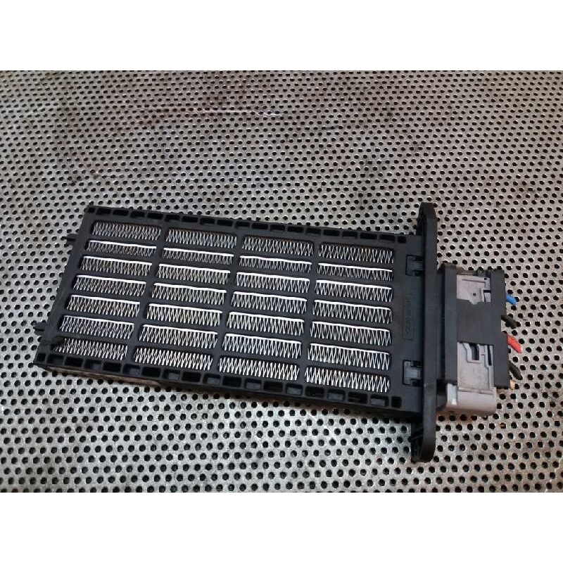 Recambio de resistencia calefaccion para hyundai i30 1.6 crdi cat referencia OEM IAM 2601401  