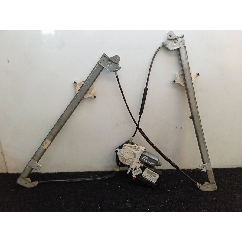 Recambio de elevalunas delantero derecho para peugeot 807 sr pack referencia OEM IAM 1488737080 991728203 