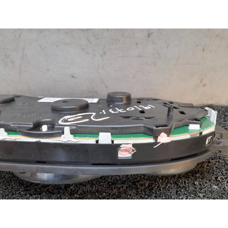 Recambio de cuadro instrumentos para dacia duster ambiance 4x4 referencia OEM IAM 248106459R - Blanco 6