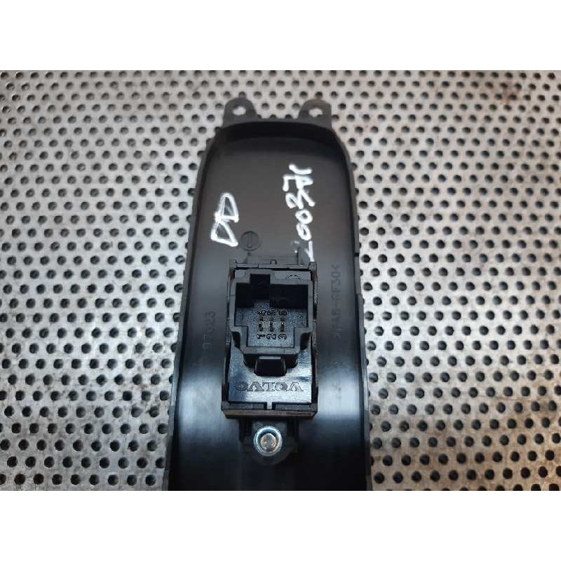 Recambio de mando elevalunas delantero derecho para volvo c30 2.0 d momentum referencia OEM IAM 30773214 2