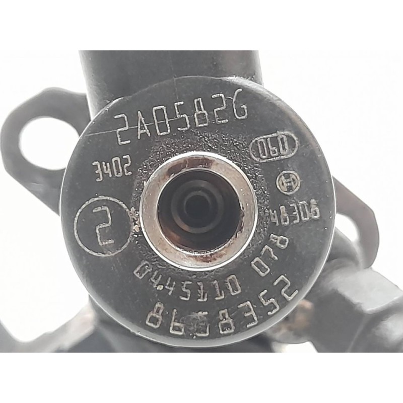 Recambio de inyector para volvo s60 berlina 2.4 d referencia OEM IAM 0445110078  BOSCH 2
