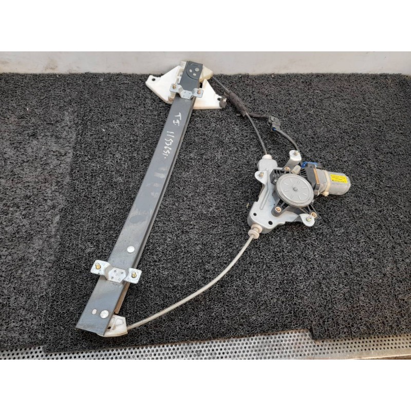 Recambio de elevalunas trasero izquierdo para chevrolet captiva 2.0 vcdi lt referencia OEM IAM 96627081  
