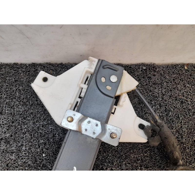 Recambio de elevalunas trasero izquierdo para chevrolet captiva 2.0 vcdi lt referencia OEM IAM 96627081 - Gris 4