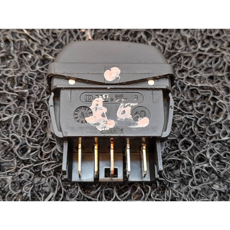 Recambio de mando elevalunas delantero derecho para citroën xsara picasso 2.0 hdi vivace referencia OEM IAM 3