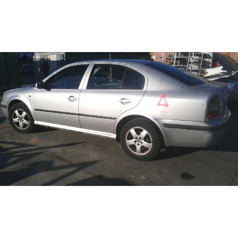 skoda octavia berlina (1u2) del año 2002