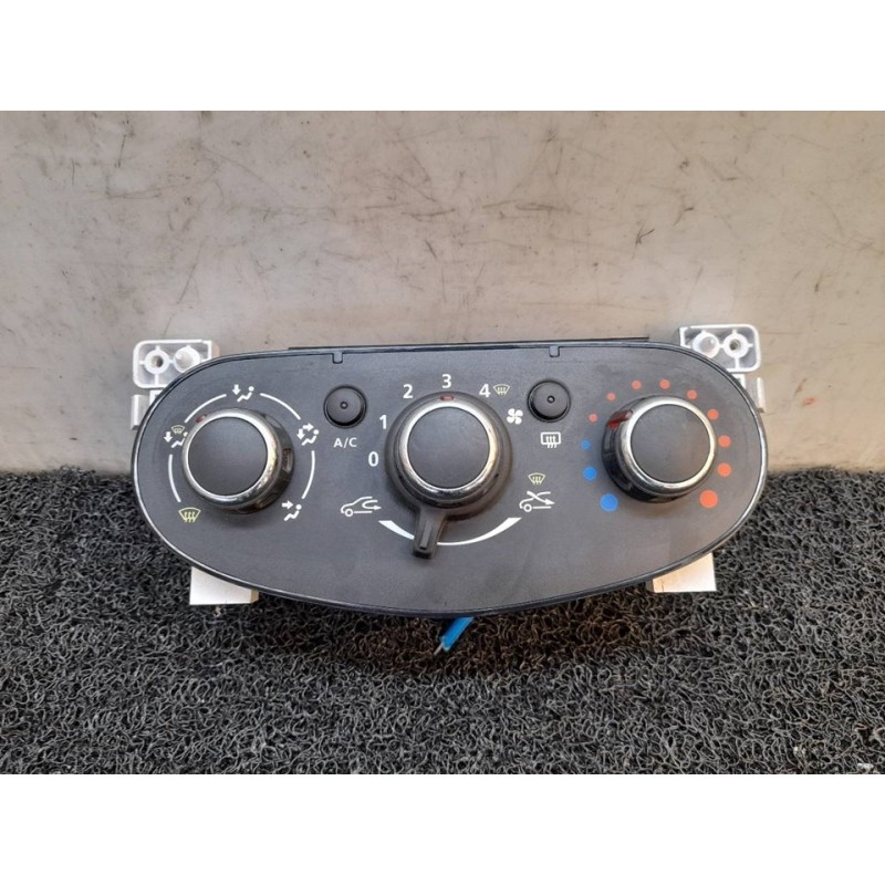 Recambio de mando calefaccion / aire acondicionado para dacia duster ambiance 4x4 referencia OEM IAM N110122G A151117AL1S20006 