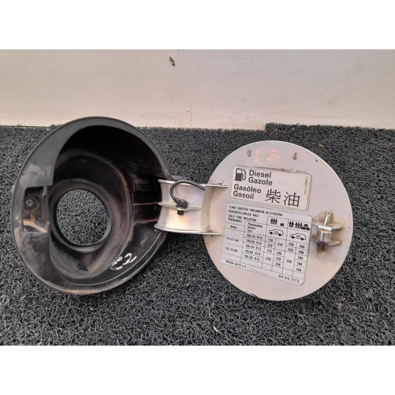 Recambio de tapa exterior combustible para skoda fabia familiar (6y5) comfort referencia OEM IAM 2