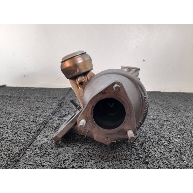 Recambio de turbocompresor para volvo s60 berlina 2.4 d referencia OEM IAM 8689592 7231674 GARRET 3