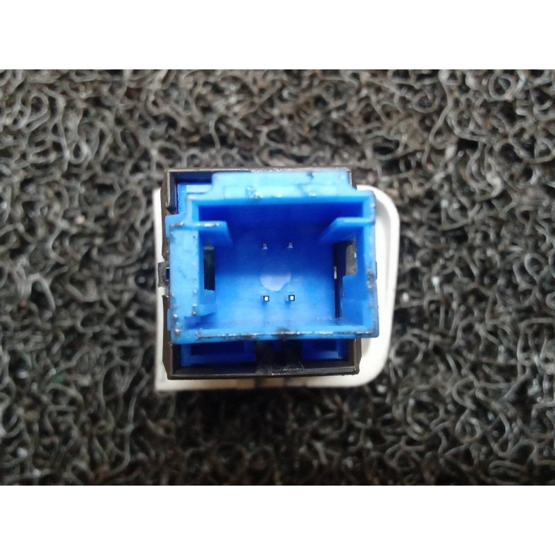 Recambio de warning para peugeot 208 style referencia OEM IAM 96750916ZD 2